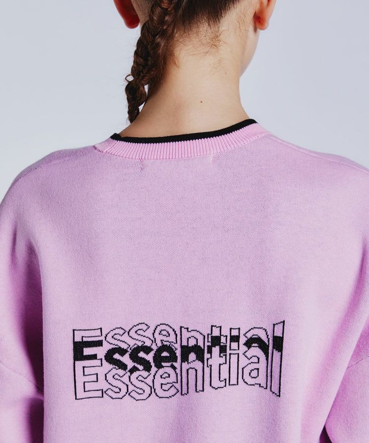 ESSENTIAL / ジャガードロゴトレーナー ESSENTIAL Night STORE