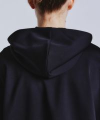 【美品】CHIGNON ロゴテープダンボールパーカー　ブラック　サイズ:Ｆ パーカー ダンボール ベーシック オーバーサイズ ダブルジップ