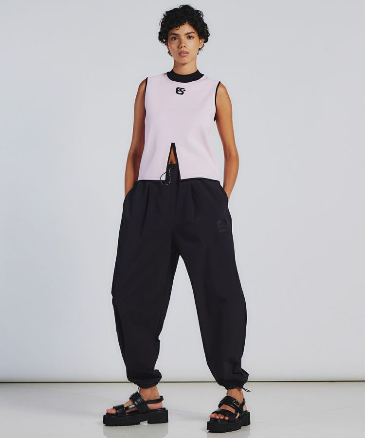 ESSENTIAL / スリットノースリーブトップス(SALE) ESSENTIAL