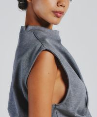 送料込★★Slm Essential ノースリーブTシャツ ESSENTIAL / ツイストノースリーブトップス(SALE) ESSENTIAL