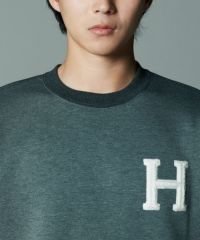 ダブルスタンドクロージングヒムD/him 「H」ロゴ刺繍 ダンボール