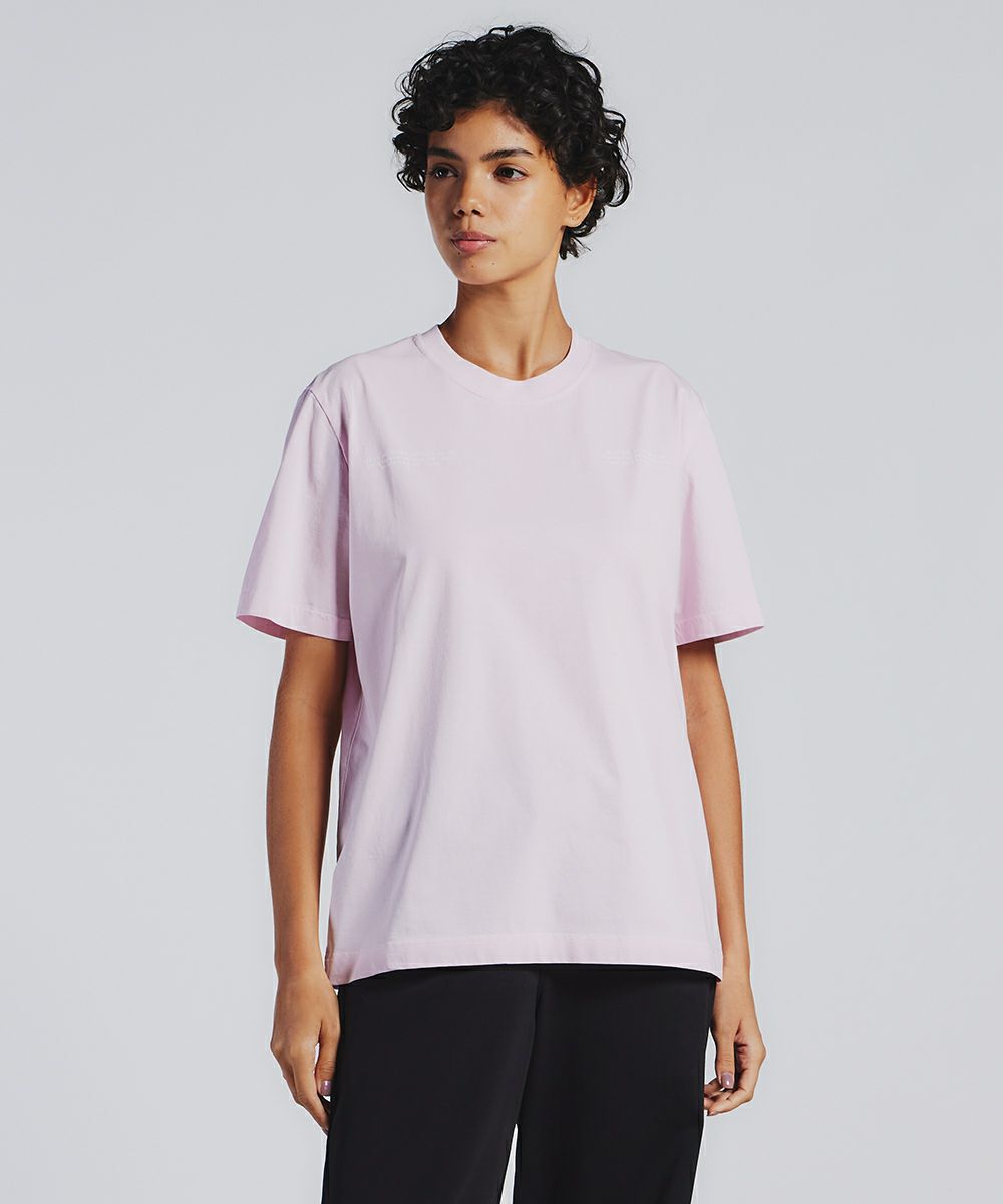 ESSENTIAL / バックロゴプリントTシャツ ESSENTIAL Night STORE 