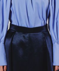 24AW✨定価¥50,600 ソブ サテンプリーツスカート ポリエステル 紺36 24AW✨定価¥50,600 ソブ サテンプリーツスカート ポリエステル 紺36