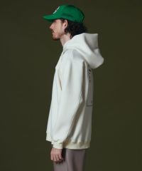 D/him ESSENTIAL ダンボールニットバックロゴフーディ(SALE) TOPS