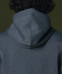D/him H刺繍ダンボールニットジップパーカー OUTERS Night STORE