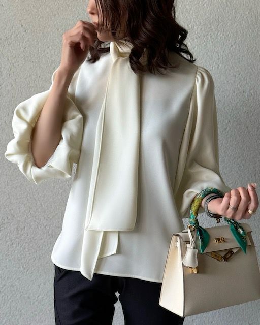 AKKO×Sov. / ボウタイパフスリーブブラウス（WEB限定） TOPS