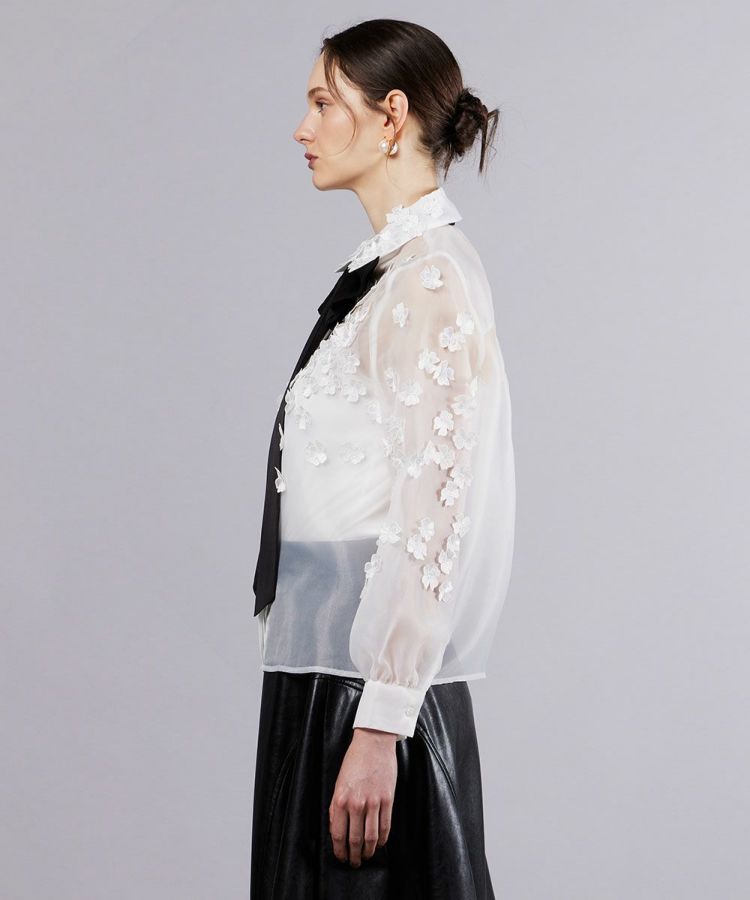 Sov. / オーガンジーフラワーボウタイシャツ TOPS Night STORE