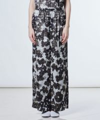 オフｘカーキフラワー