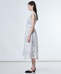 ニコ⭐︎必ずプロフ一読願いsovフラワーワンピース Sov. / フラワー刺繍ワンピース DRESS Night STORE | ダブル