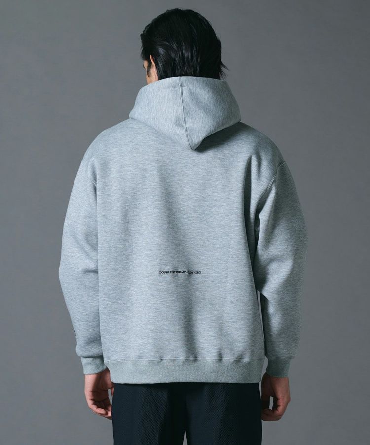 【新品未使用 アルチビオ】機能薄手ダンボールニットロゴビーズパーカー刺繡40号 新品未使用 アルチビオ】機能薄手ダンボールニットロゴビーズ