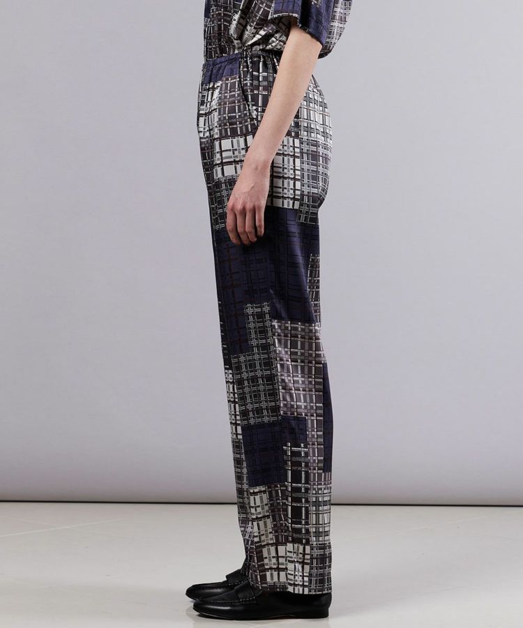 Sov. / ポリエステルサテン チェックパンツ(SALE) BOTTOMS Night STORE