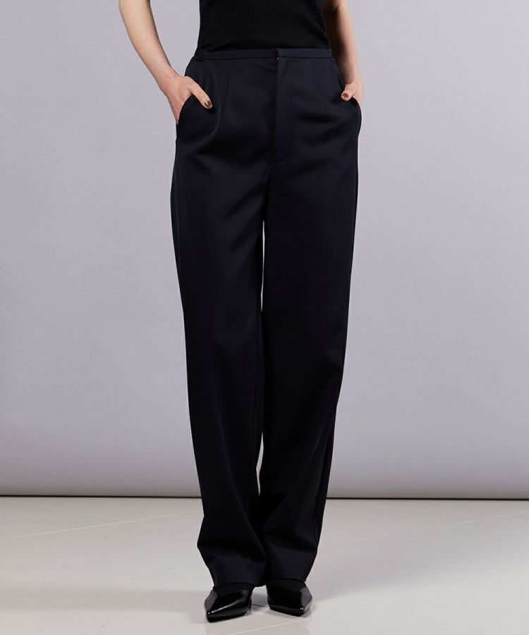 ダークネイビー