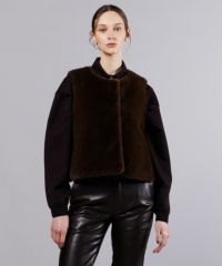 ダークブラウン