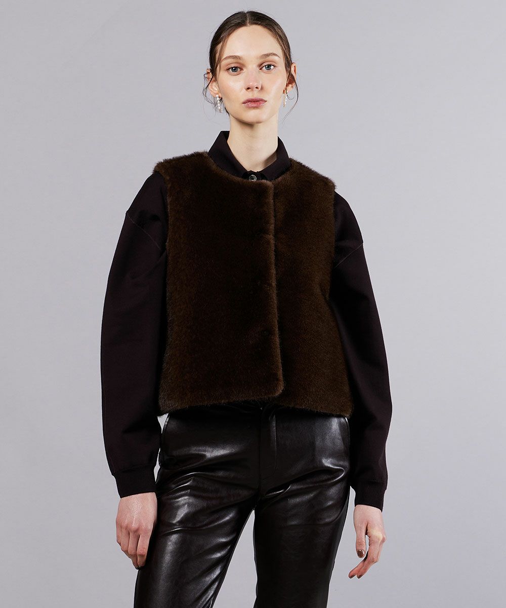 ダークブラウン