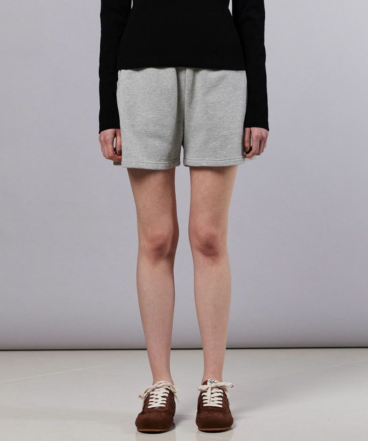 ESSENTIAL / ロゴ裏毛ショートパンツ BOTTOMS Night STORE