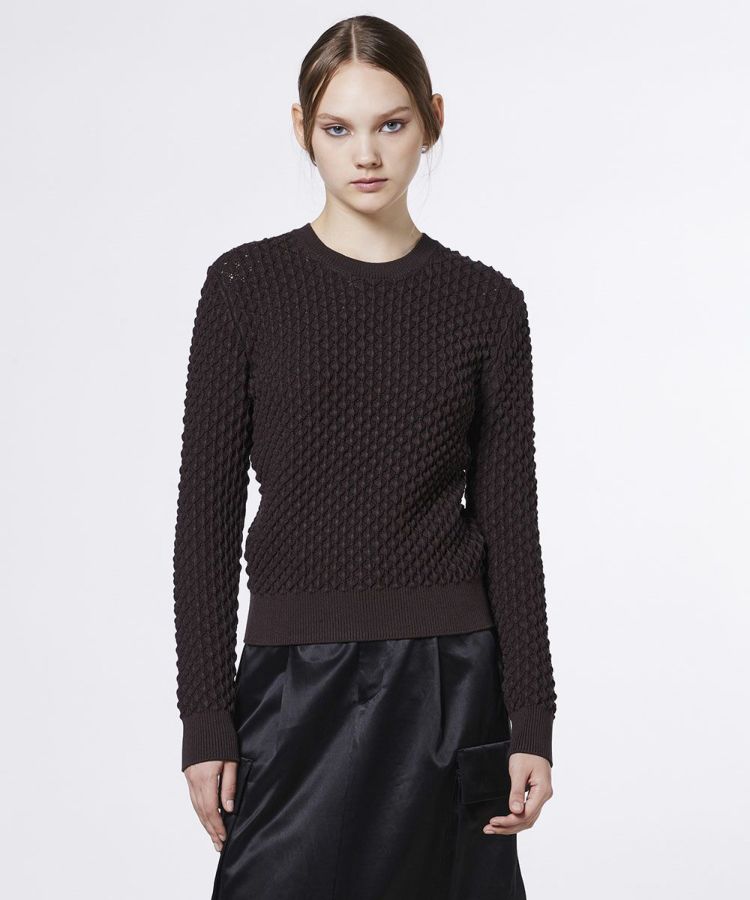 ダークブラウン