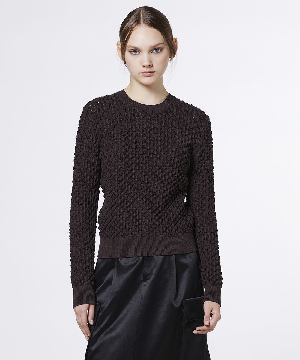 ダークブラウン