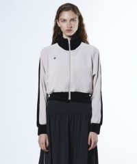 ベージュ×ブラック