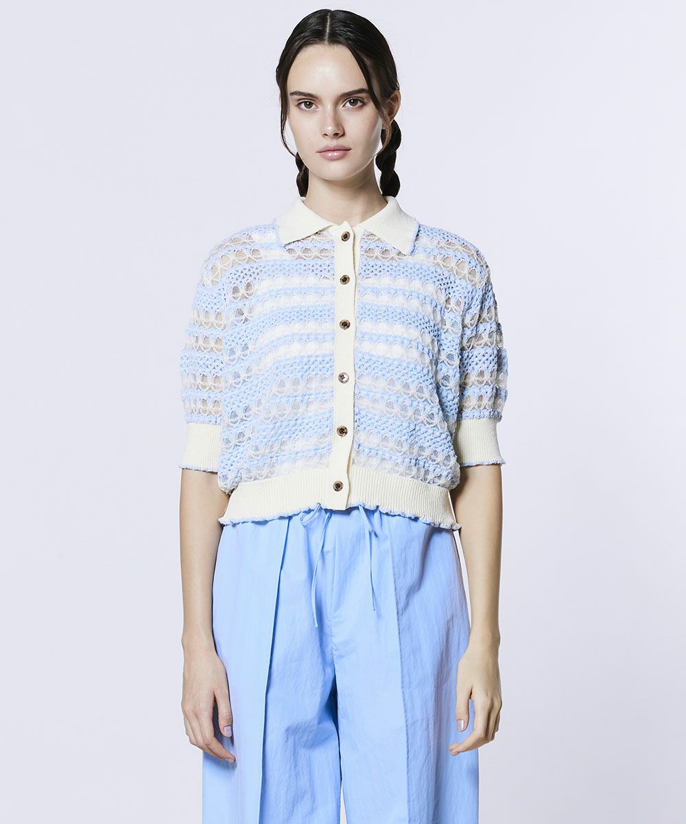 ベージュ×サックス