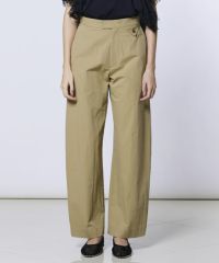 サンドベージュ