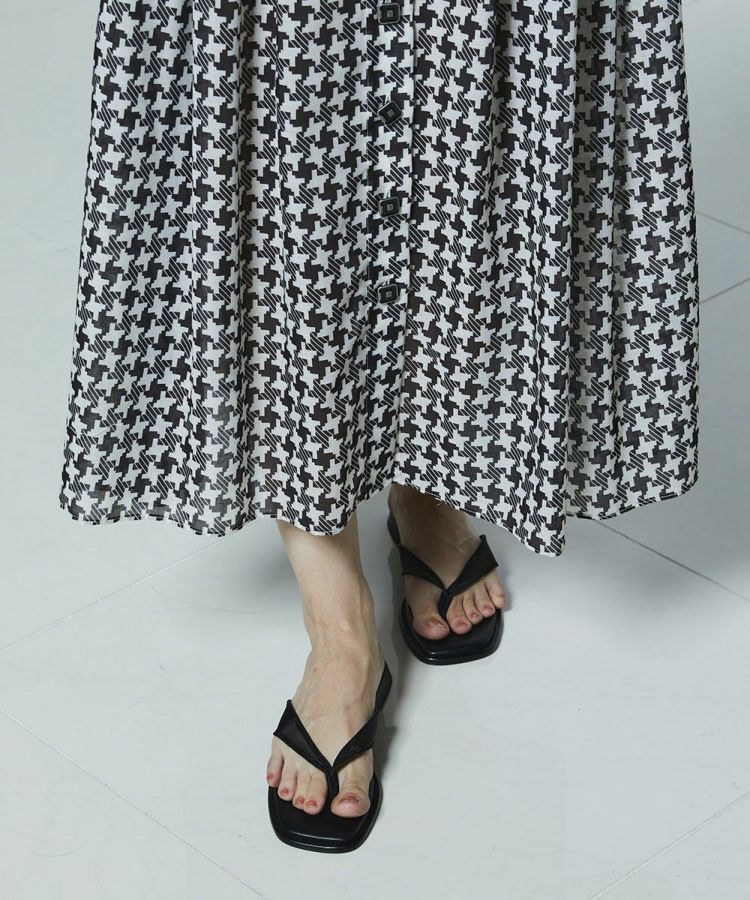 DSC / 幾何学柄 シフォンオープンカラーワンピース DRESS Night STORE