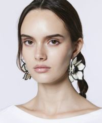 エクリュ×ブラック