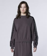 チャコールグレー